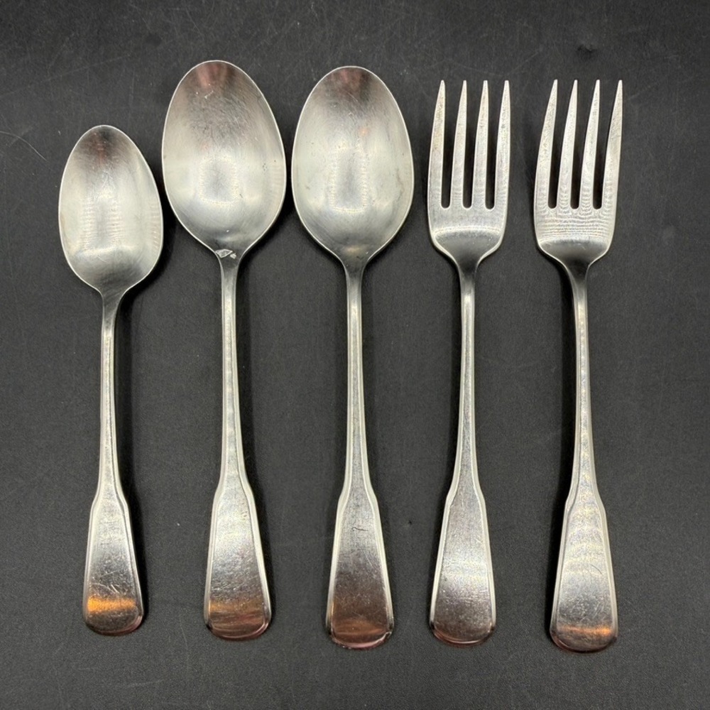 Vintage Oneida Independence Flatware Silverware Stainless Salad Fork Spoons